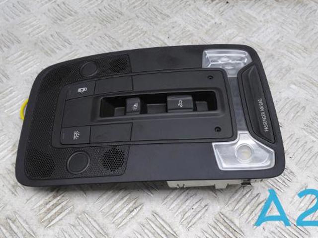 Плафон освещения кабины 81A947135T6PS VAG