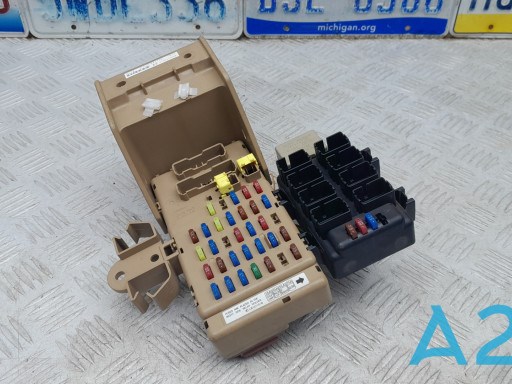 Блок предохранителей задний, салонный 82201FG010 SUBARU