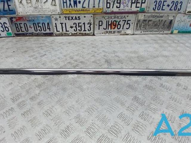 82210C5000 HYUNDAI Уплотнитель стекла передней левой двери купить в Ирпень