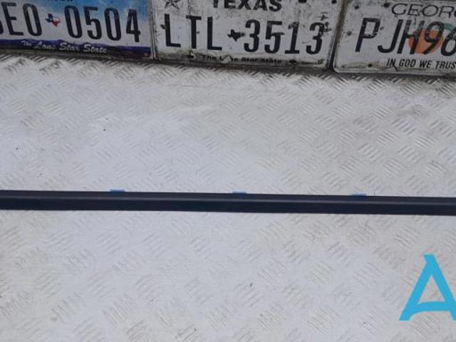 82210G5000 HYUNDAI Молдинг опускного стекла двери передней левой купить в Одесса
