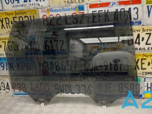 Стекло задней правой двери 823003JA1C NISSAN
