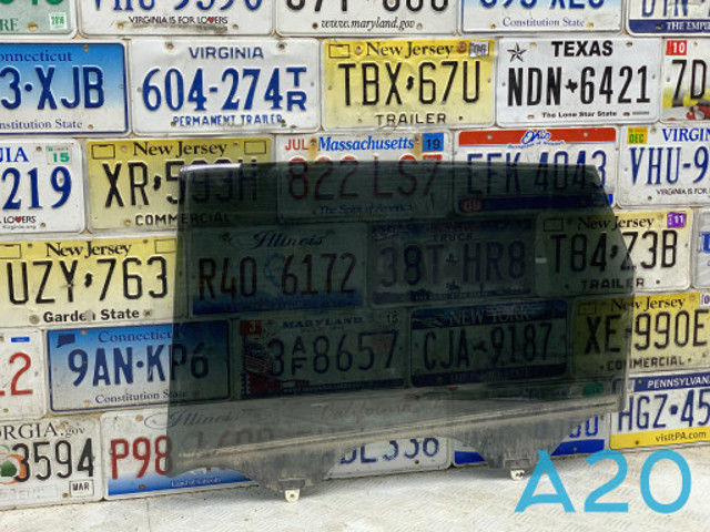 Стекло заднее левое 823013JA1C NISSAN
