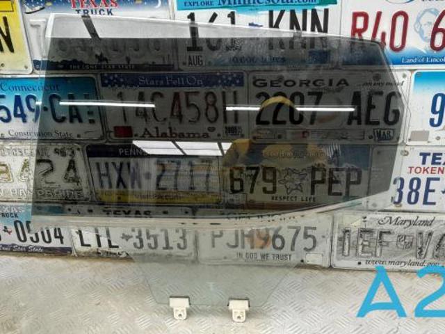Стекло двери задней левой 823016MA0A NISSAN