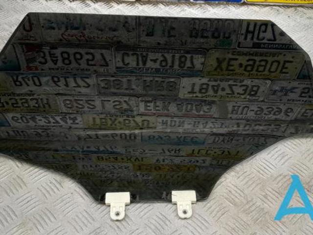 Стекло двери задней левой 823016RA0A NISSAN