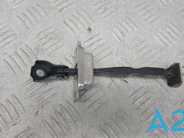 Ограничитель открывания задней двери 824304EA0A NISSAN