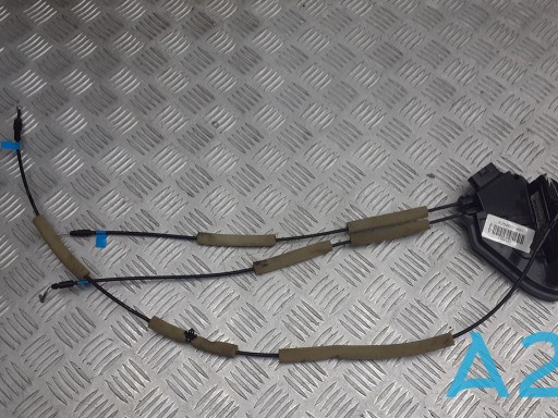 Замок двери задней правой 825003TA0A NISSAN