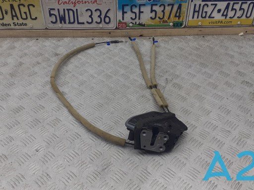 Замок двери задней левой 825013TA0A NISSAN