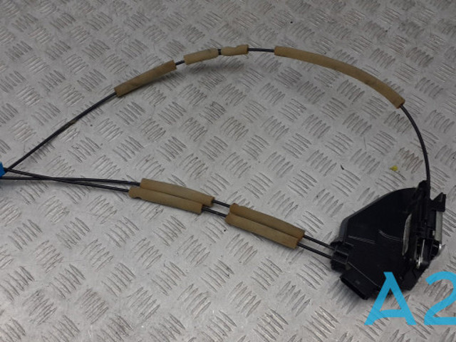 NISSAN 825013TA0A Замок двери задней левой в наличии Киев