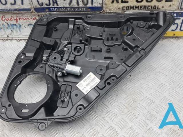 Стеклоподъемник задней правой двери 827205DM0A NISSAN
