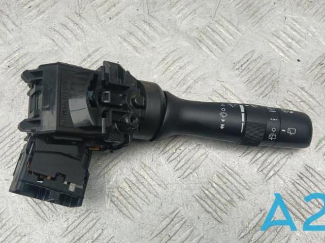 Подрулевой правый переключатель  83114AN01A SUBARU