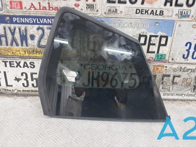 Стекло кузова/багажного отсека, правое 833006RR0A NISSAN