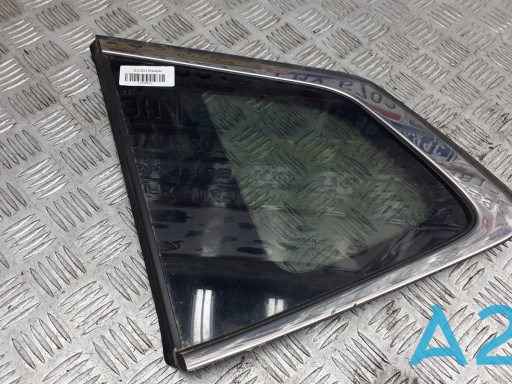 Стекло кузова/багажного отсека, левое 833015HA0A NISSAN