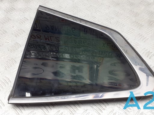Стекло кузова/багажного отсека, левое 833015HA0B NISSAN