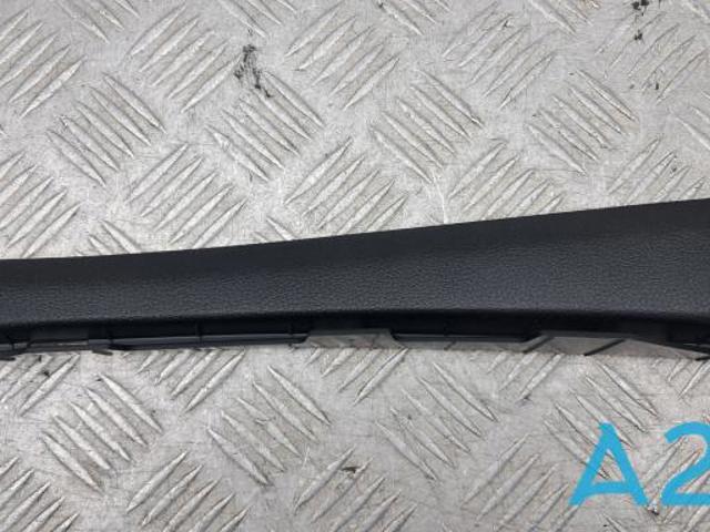 Обшивка стойки кузова внутренняя, передняя правая 83A8682044PK VAG