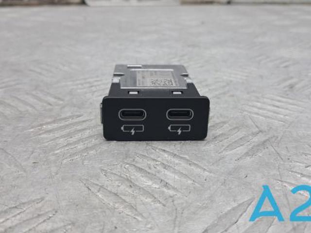 USB-разветвитель 84108711938 BMW