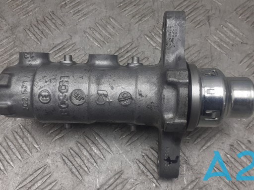 Цилиндр тормозной, главный 84279343 GM