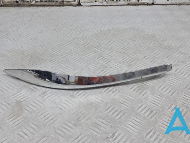 Молдинг заднего бампера, правый 850745AA0A NISSAN