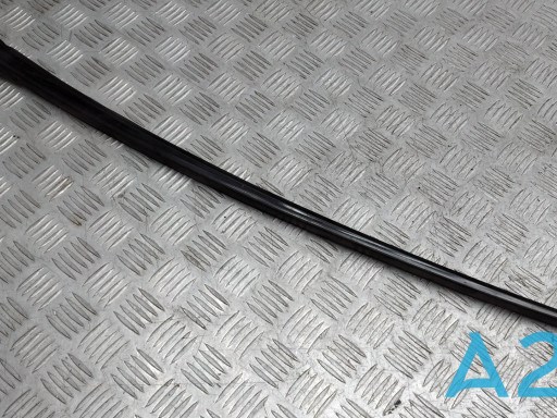 Защитная накладка ветрового стекла левая 861313S010 HYUNDAI