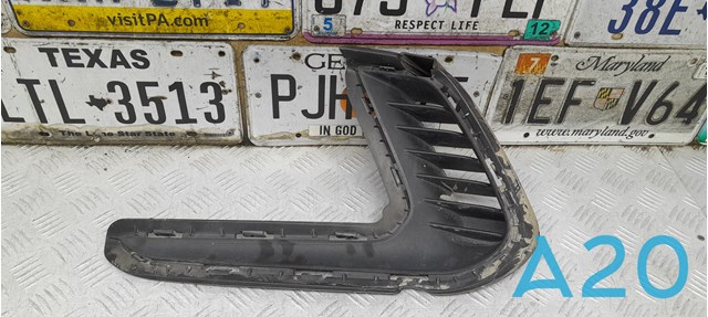 Правая решетка переднего бампера 86564F2000 HYUNDAI