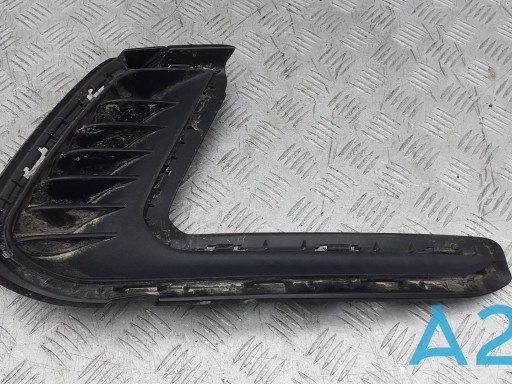 Правая решетка переднего бампера 86564F3000 HYUNDAI