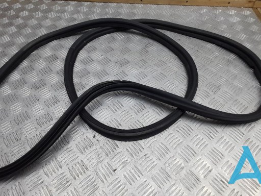 Уплотнитель задней 3/5-й двери 873212V000 HYUNDAI