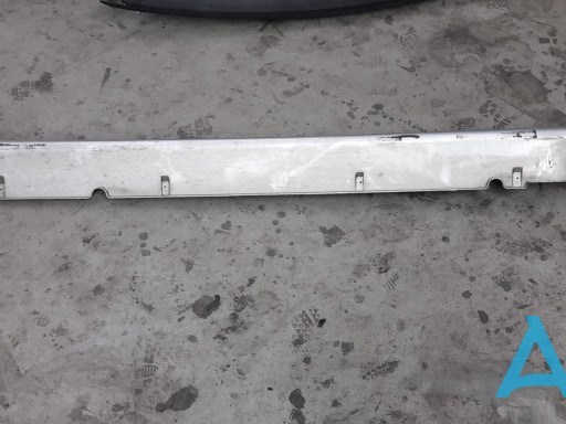 Накладка наружняя (молдинг) порога, левый 877514R000 HYUNDAI