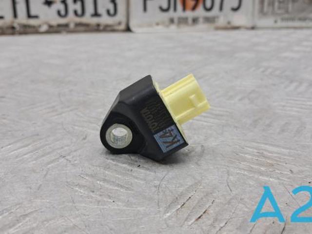 Датчик подушки безопасности 8917309893 TOYOTA