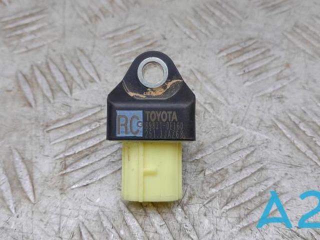 Датчик Айрбег передний 898310E160 TOYOTA