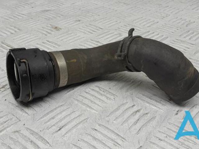 Нижний патрубок радиатора 8K0121051C VAG
