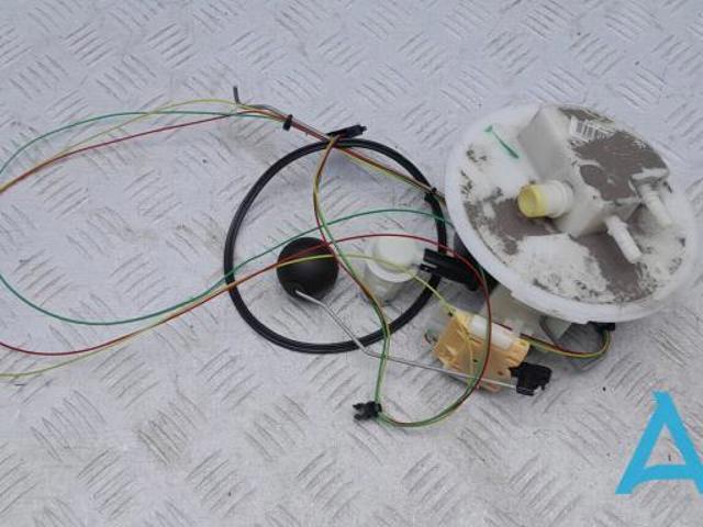 Датчик уровня топлива в баке, задний 8K0919671B VAG