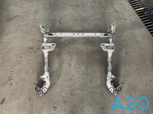 Поперечина передней подвески 8R0399315K VAG