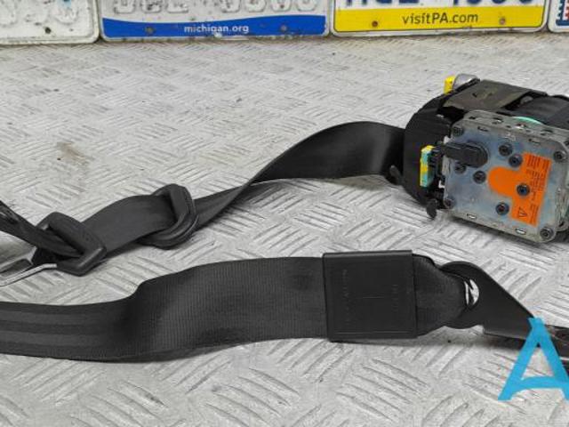 Ремень безопасности передний правый 8R1857706MV04 VAG