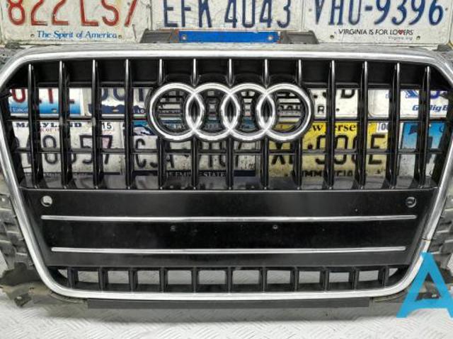 Решетка радиатора 8U0853651KT94 VAG