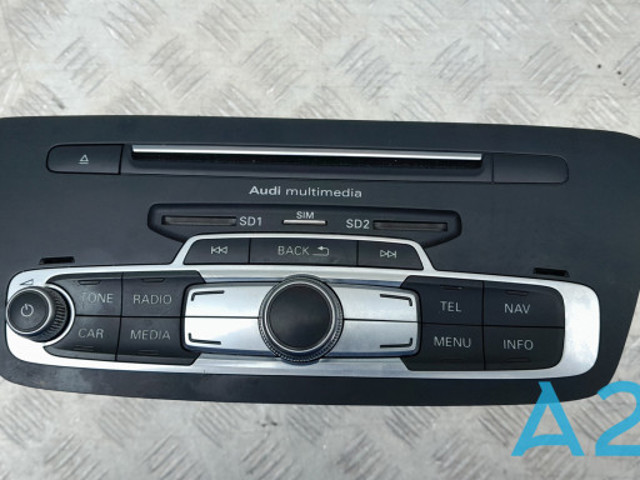 VAG 8U1035746B Магнитола (радио AM/FM) в наличии Киев