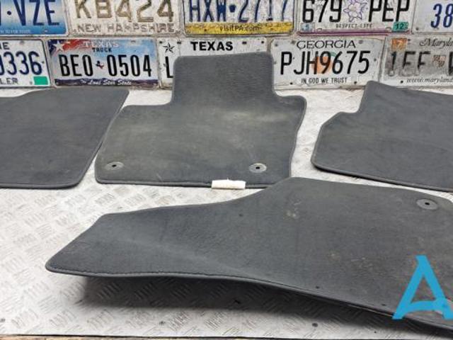 Коврики передние + задние, комплект 8U1863691AQA5 VAG