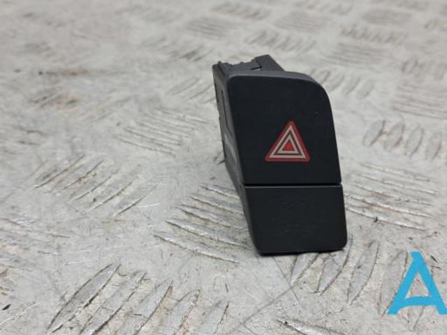 Кнопка аварийной сигнализации 8U1941509A5PR VAG