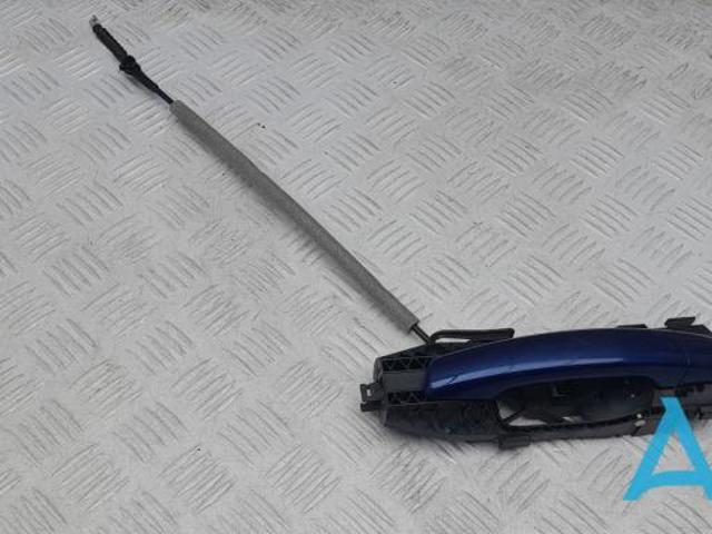 Дверная ручка правая пассажирская 8V0837206AGRU VAG