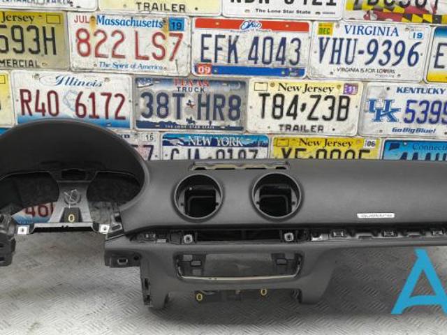 Панель приборная торпеды 8V1857001L24A VAG