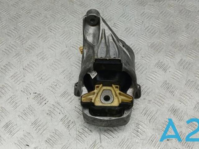 Подушка (опора) двигателя, левая 8W0199371CQ VAG