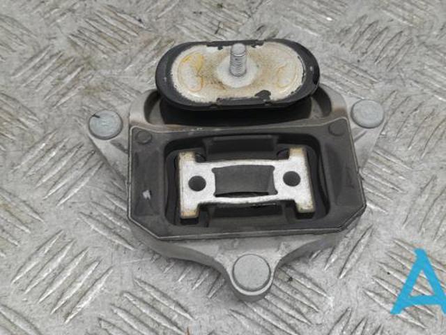 Опора КПП 8W0399156AR VAG