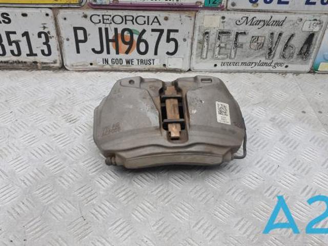 Суппорт тормозной передний левый 8W0615107C VAG
