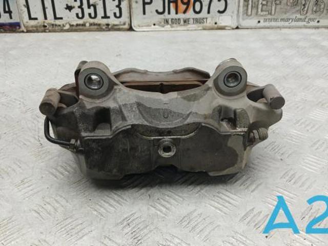 VAG 8W0615108C Суппорт тормозной передний правый в наличии Чернигов