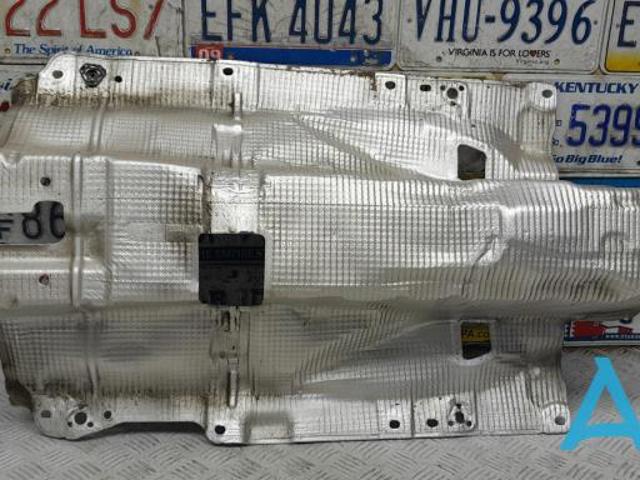 VAG 8W0804160A Защита (тепловой экран) выхлопной системы в наличии Киев