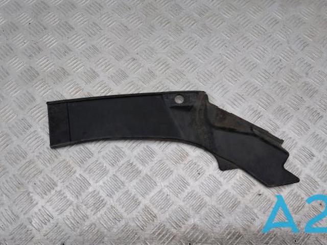 Ресничка (накладка) левой фары 8W0805285A VAG