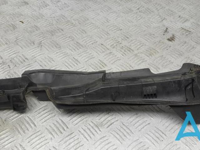 8W0821169C Заглушка жабо боковая купить Винница