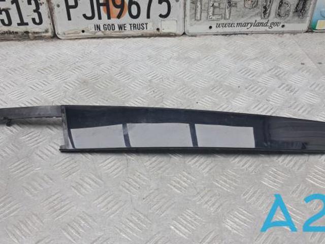 Накладка передней двери, левой, вертикальная 8W0837901A5FQ VAG