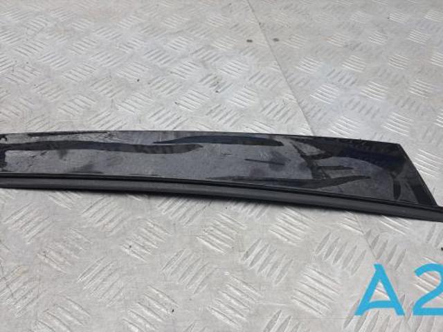 Накладка двери задней левой вертикальная 8W0839901A5FQ VAG