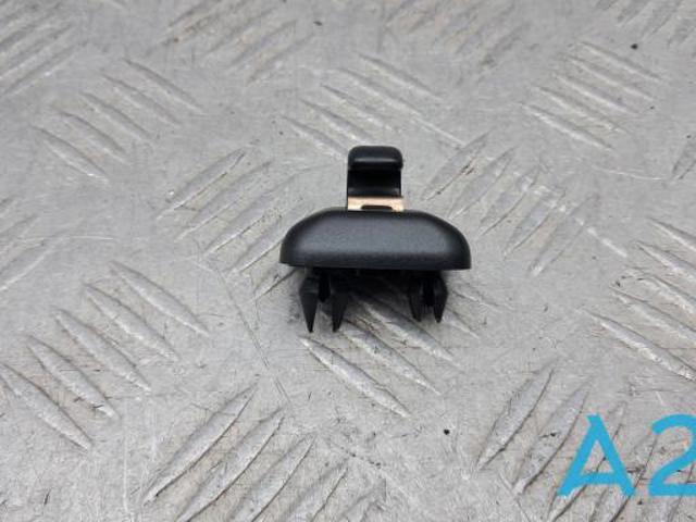 8W0857562A4PK Фиксатор солнцезащитного козырька купить Ровно