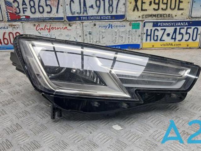 Фара правая 8W0941044B VAG