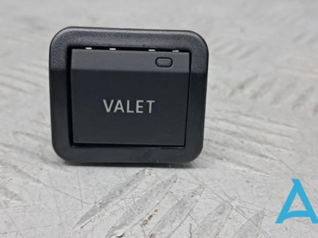 Кнопка включения парктроника 8W09415035PR VAG